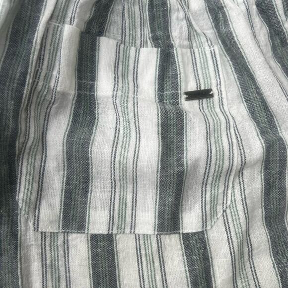 O’Neill women’s XS striped shorts - Picture 5 of 7